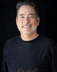 Pete Headshot resized for web