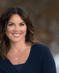 april bordeau headshot